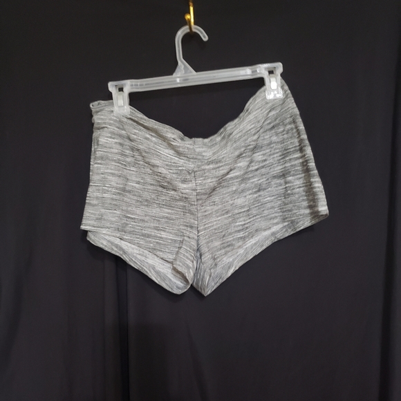 Bundle of womans athletic wear size M-L - Picture 4 of 11